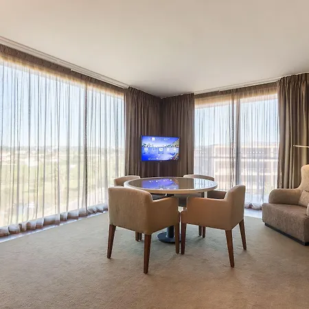 Algarve Marriott Salgados Golf & Conference Center Готель Албуфейра