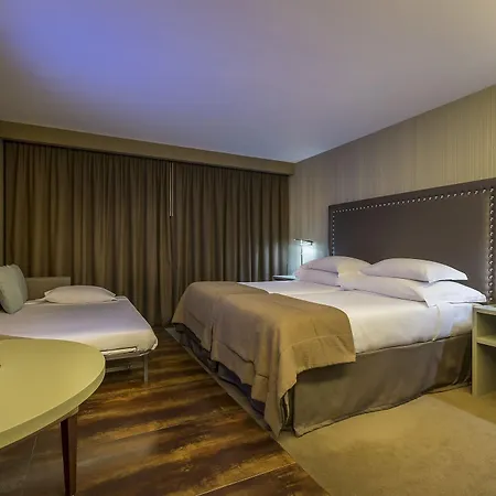 Готель Algarve Marriott Salgados Golf & Conference Center