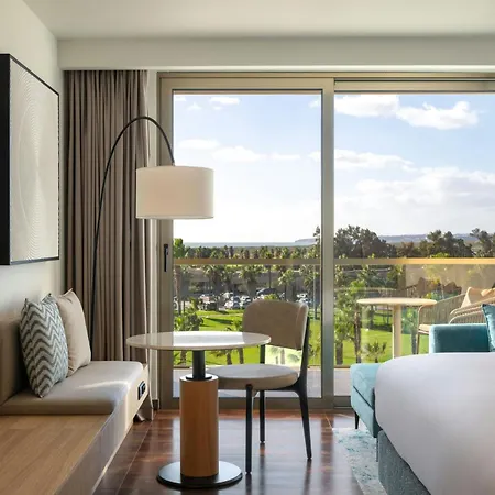 Algarve Marriott Salgados Golf & מלון 5*