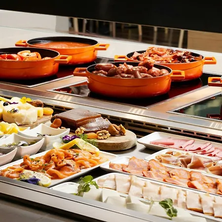 Algarve Marriott Salgados Golf & מלון 5*