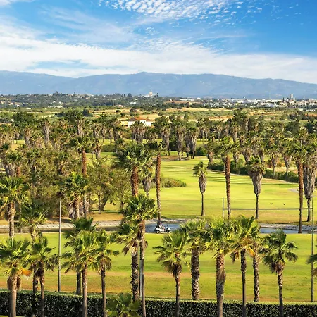 Algarve Marriott Salgados Golf & מלון אלבופיירה